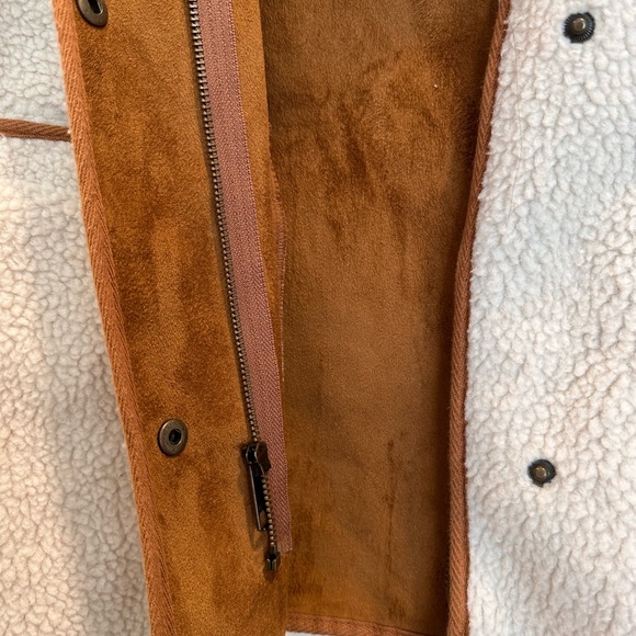 Old Navy Sherpa Jacket - Picture 5 of 6